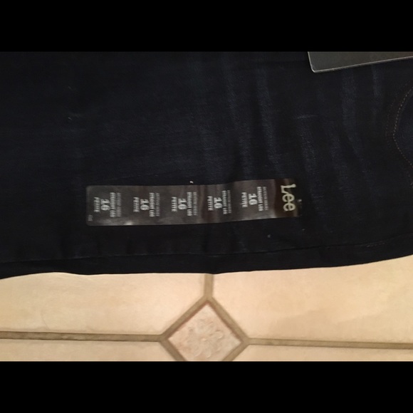 NWT Lee Modern Series/Platinum Women’s Jean’s - Picture 6 of 6